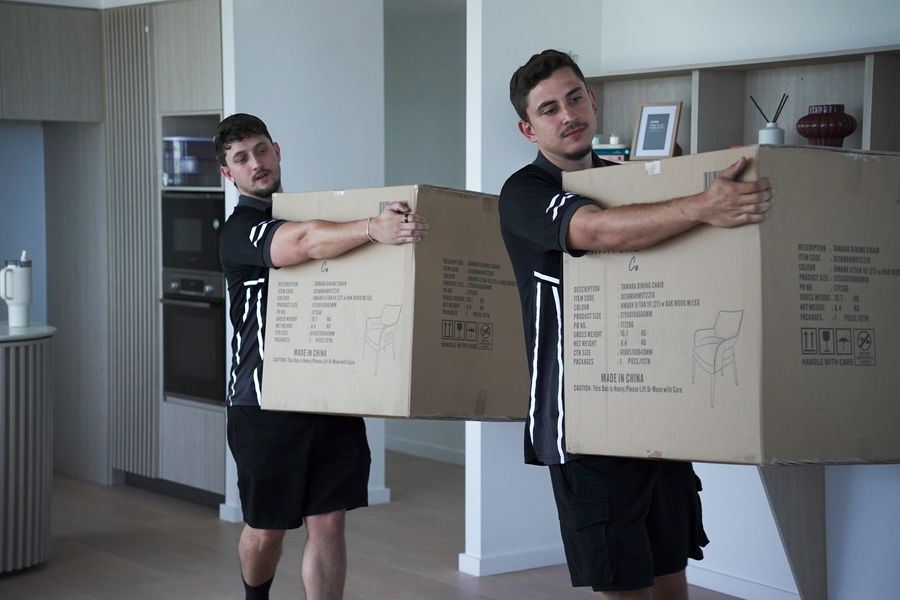 Phoenix Removals crew at work on a packing & unpacking job